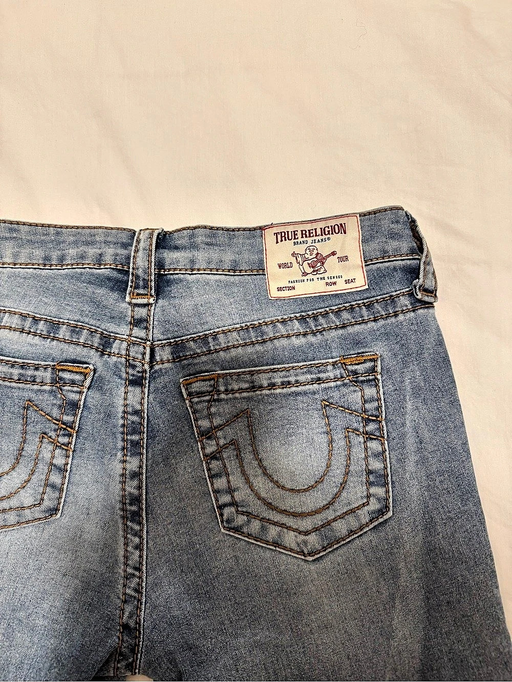 True Religion - Becca Mid Rise Bootcut - Picture 2 of 3
